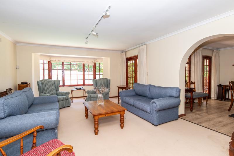 5 Bedroom Property for Sale in Constantia Western Cape